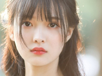 Meet Nana – 22 Years Old | Energetic • Beautiful • Skilled 